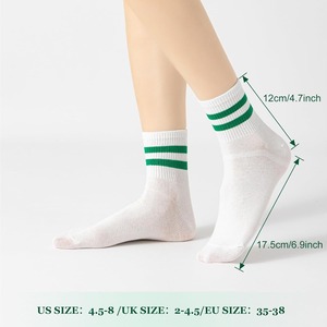 Calcetines deportivos Smecta con logotipo personalizado al por mayor, calcetines deportivos antideslizantes de 2 media pantorrilla de algodón a rayas para hombres y mujeres, fabricante de Vietnam - Product Image 4