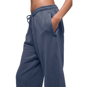 Pantalons de survêtement ultra doux pour femmes offrant un confort exceptionnel, une sensation légère et une coupe élégante pour les tenues de sport décontractées quotidiennes - Product Image 2