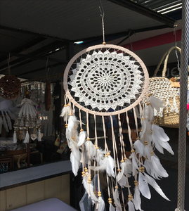 Macrame hoa tròn. Mô hình trung tâm chi tiết và dây tầng mềm mại cho cảm giác Boho thoải mái, với giá bán buôn. - Product Image 4