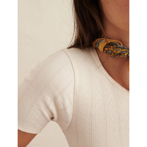 T-shirts pour femmes avec logo personnalisé de haute qualité en gros à manches courtes et col rond vêtements décontractés en coton avec motif solide - Product Image 3