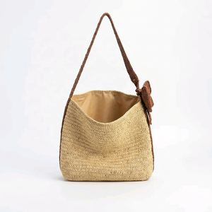 Bolso de Hombro Bohemio de Rafia Tejida ANA Madagascar, Gran Capacidad, Tipo Cubo Abierto, Cierre de Cremallera, Lazo, para Compras - Product Image 3