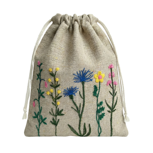 Sac cadeau en coton brodé jaune floral avec cordon de serrage, 8 x 9 pouces, 150 GSM, naturel, réutilisable, pour bijoux, cosmétiques, ou cadeaux de mariage - Product Image 1