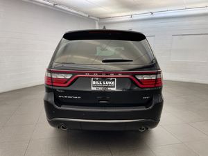 Negro 2025 Dodge Durango GT RWD con asientos de cuero Arranque remoto Ruedas cromadas Sistema de navegación Bluetooth Asientos de tercera fila - Product Image 3