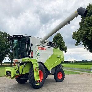 Moissonneuse-batteuse TC5070 d'occasion à vendre |   Machinerie agricole fiable, haute efficacité, prête pour le champ, meilleure offre à vendre - Product Image 1