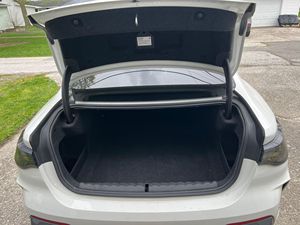 Auto Deportivo de Lujo Usado 2021 en Venta, Precio de Subasta, Coupé Turbo de 6 Cilindros, Tracción en las Cuatro Ruedas, Premium - Product Image 3