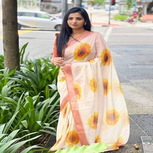 Sari de Lino Premium VASTRA COTTAGE con Borde de Zari Plateado, Estampado Digital y Blusa de Lino con Estampado Digital a Juego - Product Image 4