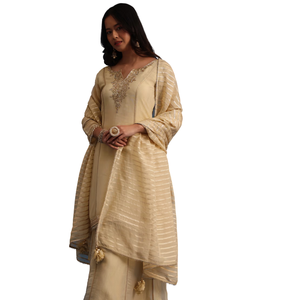 Kurta Palazzo brodé beige avec Dupatta vente en gros de vêtements ethniques pour femmes OEM fournisseur d'usine tenue de mariage personnalisée - Product Image 3