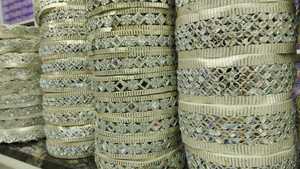 ที่กำหนดเองทำนามธรรมออกแบบกระจกทำงานในทอง,เครื่องเงินปักเลื่อมปักริบบิ้นสำหรับวัตถุประสงค์ต่างๆ - Product Image 2