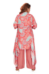 Ensemble Kurta imprimé pour femmes à la mode avec des motifs vibrants et un attrait traditionnel pour les options de fête et de tenue décontractée - Product Image 6
