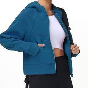 Chaqueta con capucha de forro polar de algodón 100% para mujer, capucha con botón y cremallera para mujer, diseño de capucha para uso en temporada de invierno - Product Image 5