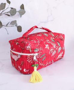 Bolsa de tocador acolchada hecha a mano para mujer, bolsa de cosméticos de viaje de tela, Asa de algodón, organizador de maquillaje impreso con bloque de mano - Product Image 5