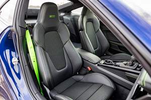 Porsche 911 Coupé Turbo 2023, Cuero, Tracción en las Cuatro Ruedas, Bajo Kilometraje, Caja de Cambios Automática, Volante a la Izquierda, Gasolina, Estado: Como Nuevo - Product Image 4