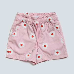 กางเกงขาสั้นลําลองสําหรับนักเรียนฤดูร้อนขายส่งกางเกงขาสั้นเด็กแบบกําหนดเองสีชมพูกางเกงขาสั้นเด็กสิ่งทอลายทแยงนุ่ม - Product Image 4