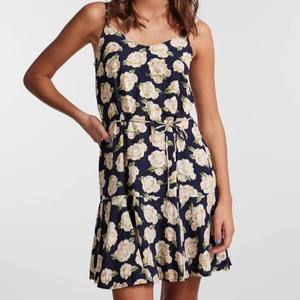 Top Corto Ajustado sin Mangas con Cuello Asimétrico y Estampado Floral Transpirable para Mujer - Product Image 1