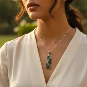 จี้เงินแท้ 925 ประดับพลอยสีเขียว สำหรับผู้หญิง ทำด้วยมือ สวมใส่ได้ทุกวัน เครื่องประดับทางศาสนา ชุบโรเดียม ลายตัวเลข - Product Image 1