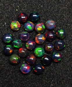 Cabochon d'opale de feu éthiopienne naturelle de haute qualité 34,5,6mm lot d'opale noire d'opale Welo pierres précieuses en vrac - Product Image 2