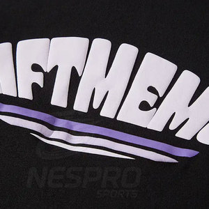 เสื้อยืดผู้ชายคุณภาพสูง OEM แขนยาว ผ้าถักเนื้อแน่น ด้านหน้าเป็นผ้าทอแบบเป็นมิตรต่อสิ่งแวดล้อม ระบายอากาศได้ดี ทรงหลวม คอกลม แห้งเร็ว เบาสบาย - Product Image 4
