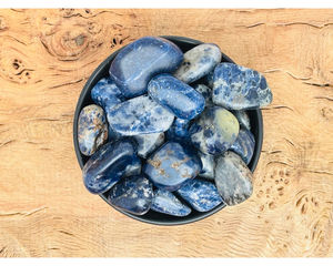 Hot Selling Premium 20-30mm <b>Natural</b> Sodalite Reiki Crystal Carved <b>Stones</b> for Feng Shui and Mascot Home Decoration - Product Image 1