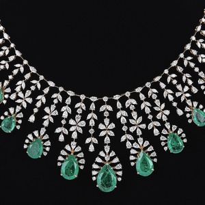 Ensemble de collier en émeraude naturelle et diamant en or blanc, jaune et rose 18 carats, pierres précieuses certifiées IGI, bijoux de luxe pour femmes - Product Image 4