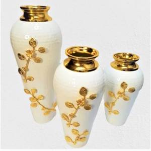 Vase à fleurs blanc en métal au design unique pour la décoration de table de la maison et de l'événement de mariage Vases à fleurs artificielles - Product Image 2