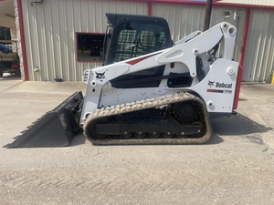 รถตักล้อยางรุ่น T770 ปี 2022 ใช้เครื่องยนต์เบนซิน พร้อมกระบอกไฮดรอลิกและตลับลูกปืนยี่ห้อ KYB - Product Image 1