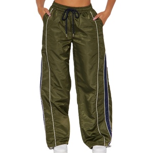 Pantalon de jogging sport réfléchissant ample coupe-vent pour femme, décontracté, avec coutures, vente en gros, haute qualité - Product Image 1