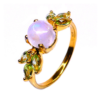 Bague élégante pour femme à la mode en argent sterling 925 avec placage à l'or pierre précieuse classique péridot blanc pierre de lune arc-en-ciel