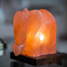 Lámpara de elefante tallada de Anwar Enterprises, decoración artesanal ecológica, sal rosa del Himalaya pulida, artesanías naturales - Product Image 4