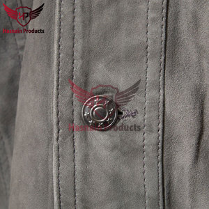 เสื้อแจ็คเก็ตหนังกลับสีเทาแท้สำหรับผู้ชาย ทรงเข้ารูป สไตล์ Trucker Biker วินเทจ หนังวัวแท้แบบดิสเทรส เสื้อโค้ทคลาสสิกสั่งทำพิเศษ เสื้อคลุมกันหนาวแบรนด์ดัง - Product Image 3