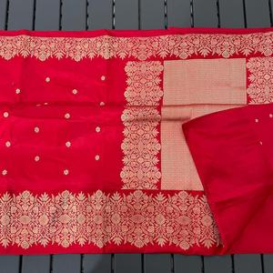 Saris de seda brocada pura hechos a medida ideales para reventa por diseñadores de ropa y tienda de moda Dark Blue Saree - Product Image 5