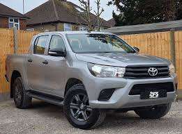Toyota Hilux 4WD 2.4 D/CAB PICK UP D-4D Invincible X, neuve et d'occasion, 2020 - Product Image 6
