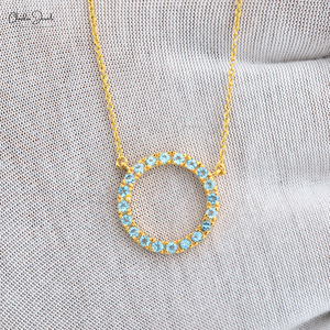 สร้อยคออัญมณีทรงกลมขนาด2มม. สีสวิสสีฟ้าโทแพซสร้อยคอพร้อมจี้เครื่องรางนิรันดร์14K สีเหลืองทองสร้อยคอแบบเปิดทำด้วยมือขายส่ง