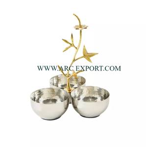 Bol de service aux dates de créateur classique bol de service en métal poli miroir martelé et bol de service aux fruits secs conception de fleurs poignée en or - Product Image 6