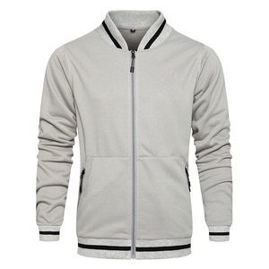 Conjunto de chándal de moda para hombre, ideal para calentamientos deportivos o viajes, con tela suave y ajuste Atlético cómodo - Product Image 4