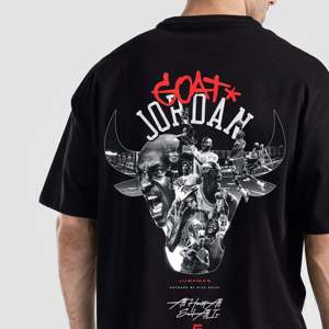 T-shirt oversize Aura avec imprimé graphique nuit, jersey noir respirant, coupe ample, sérigraphié, méthodes d'impression sérigraphique, paiement TT - Product Image 4