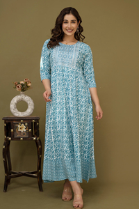 Vestido largo de calidad superior, bordado de secuencia, trabajo lateral, telar manual Dori, fabricante indio - Product Image 4