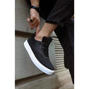 Chaussures de marche décontractées 056 en noir avec semelle blanche - Product Image 4