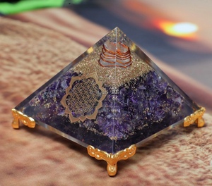 Haute Qualité Agate Orgone Pyramide Sculpté Amour Spirituel Guérison Cristaux Améthyste Fleur Vie pour la Protection EMF - Product Image 1