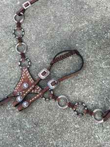 Calidad superior Blanco Buck Stitch Diseño floral Cuero Headstall Pecho Collar Set Precio al por mayor Productos de caballo - Product Image 5