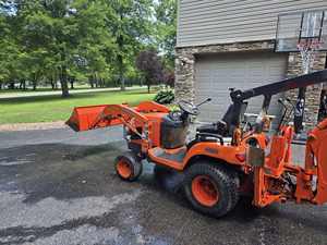 Pièces d'origine d'occasion pour tracteur Kubota BX25D : chargeur frontal et arrière, moteur Kubota, roulement, garantie, pompe, boîte de vitesses, cœur de transmission - Product Image 4