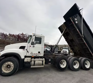 ดีที่สุด!! รถหัวลากดีเซล 6x4 ปรับสภาพใหม่ สำหรับงานขนส่งโลจิสติกส์และขนส่งสินค้า - Product Image 4