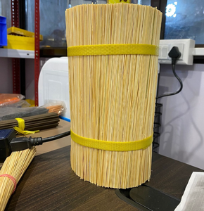 Bâton de bambou naturel pour la fabrication d'encens-Bâton de bambou personnalisé du Vietnam-Bâton de bambou de couleur personnalisée - Product Image 1