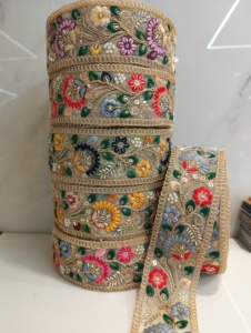 Diseño intrincado de encaje bordado floral respetuoso con el medio ambiente colorido para la moda y la decoración del hogar para la elaboración de bolsos de zapatos - Product Image 4