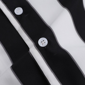 Ropa informal Camisas de hombre Algodón Lino Cuello en V Camisa de manga corta Cuello alto Patrón sólido Verano - Product Image 5