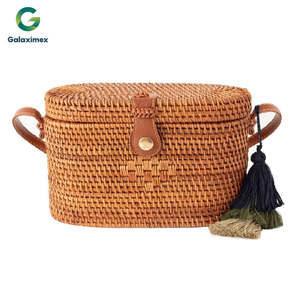 Sac à main portable en cuir et rotin de Bali tissé à la main, de qualité supérieure, pour femmes, printemps, été, automne, hiver, artisanat, usine Galaximex - Product Image 4