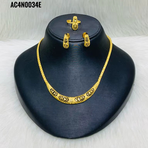 Nouveau collier court au design classique de haute qualité avec boucles d'oreilles et bagues plaqué or 18 carats un gramme de bijoux pour femmes - Product Image 1