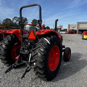 Tractor M6S-111SHF 2025, Tractor con Chasis M6 de Armazón Reforzado, Transmisión Power Shuttle 16X16 con 115 hp - Product Image 5