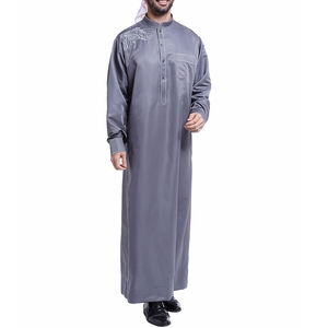 2023 nouvelles conceptions arabes Jubba pour hommes Thobe Dubaï vêtements musulmans Daffah gris teint personnalisé brodé thobes pour hommes - Product Image 3