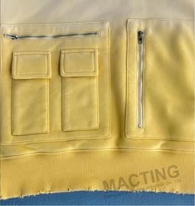 Streetwear personnalisé pour hommes, sweat à capuche zippé surdimensionné et lourd 500gsm 100% coton délavé à l'acide, poches brodées pour l'automne - Product Image 4