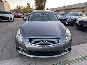 Infiniti G37 berline x 2013 en parfait état - Product Image 2